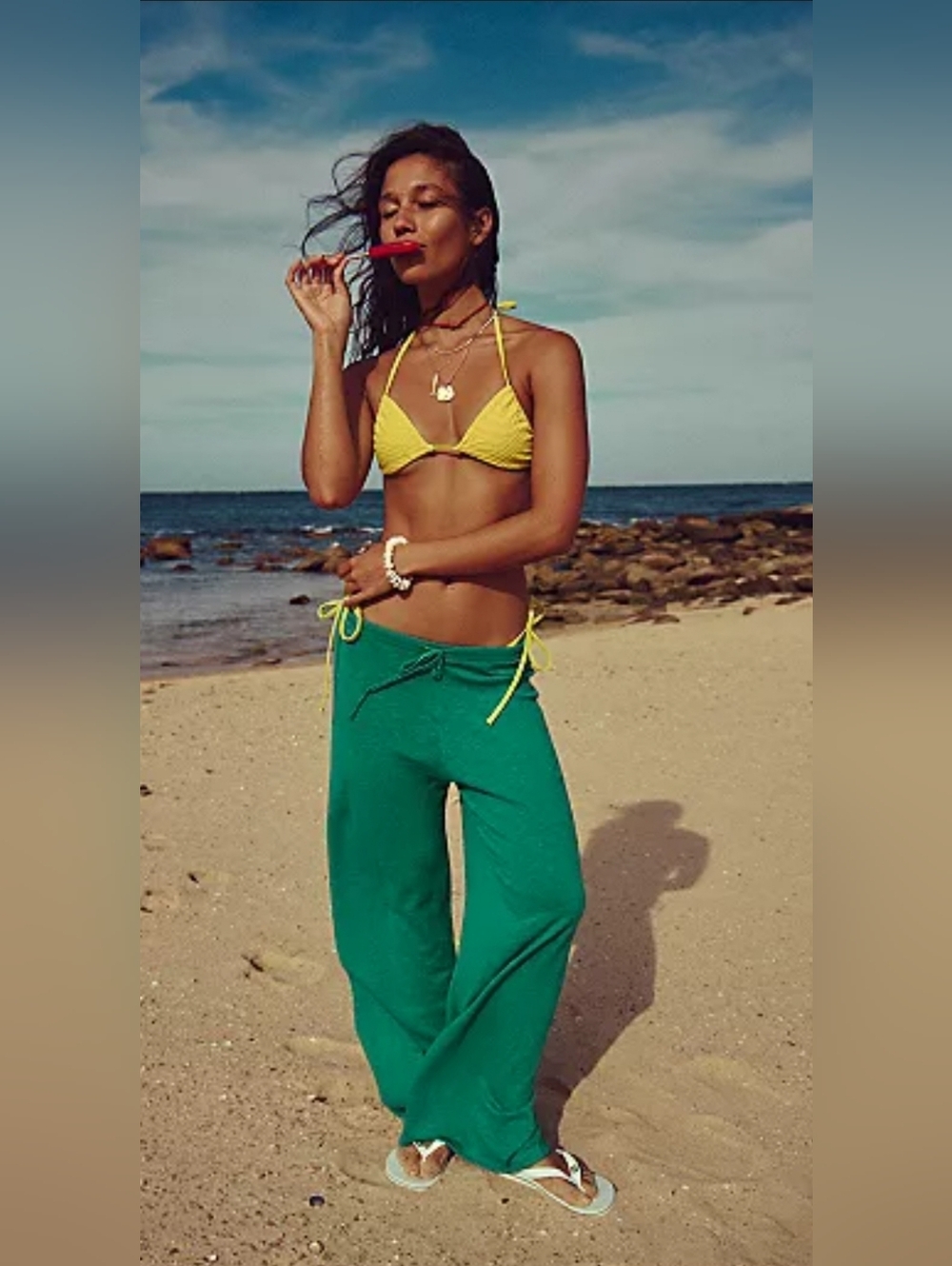 Free People Beach 🏖️   Pants in Green with Drawstring Waist